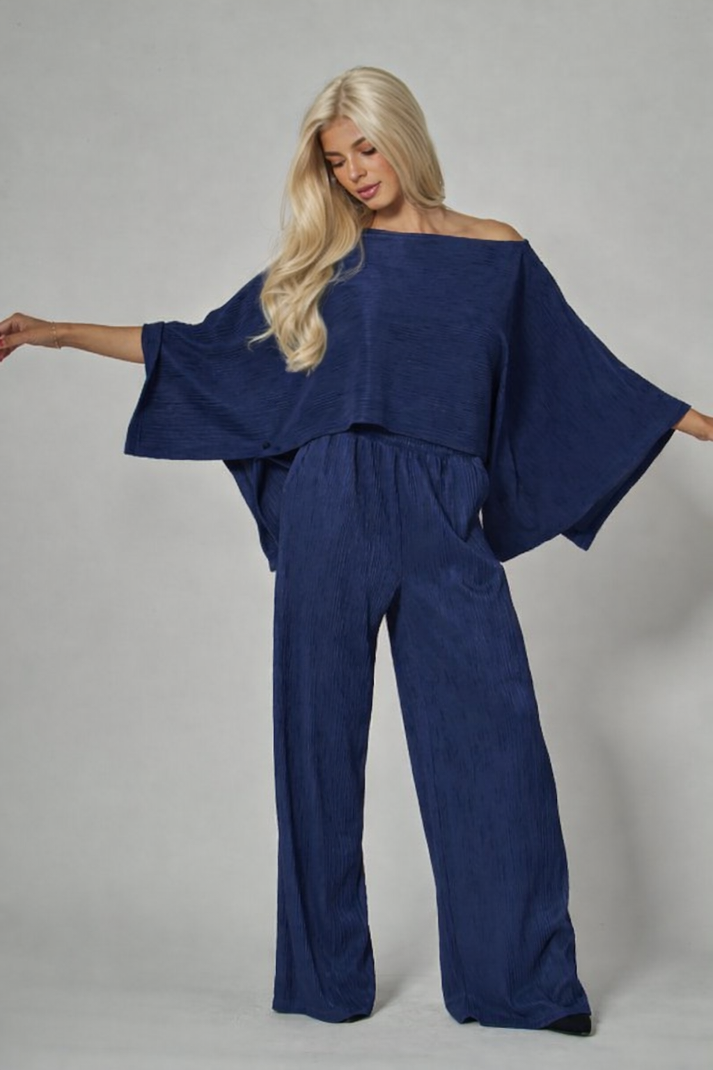 FLOWY TRAVEL SET ELECTRIC BLUE